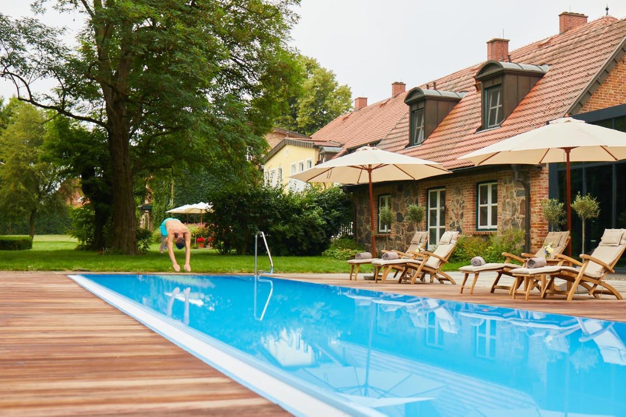 Relais & Chateaux Gutshaus Stolpe Stolpe an der Peene Exterior photo